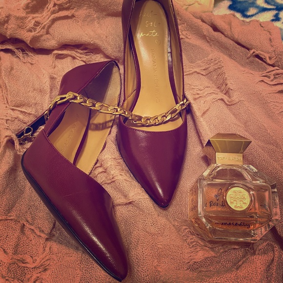 🌟Burgundy Banana Republic High Heels🌟 - Picture 1 of 10